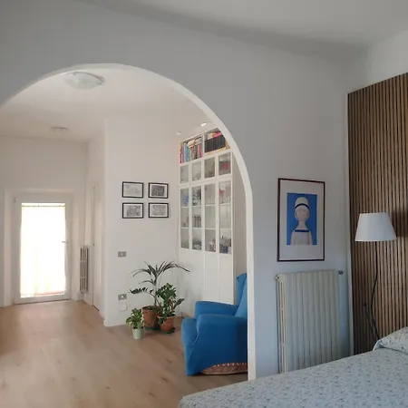 Con Giardino E Posto Auto Privato *
